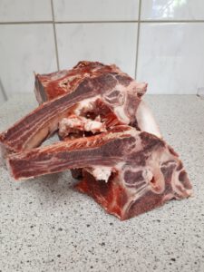 fleischige Kalbsknochen